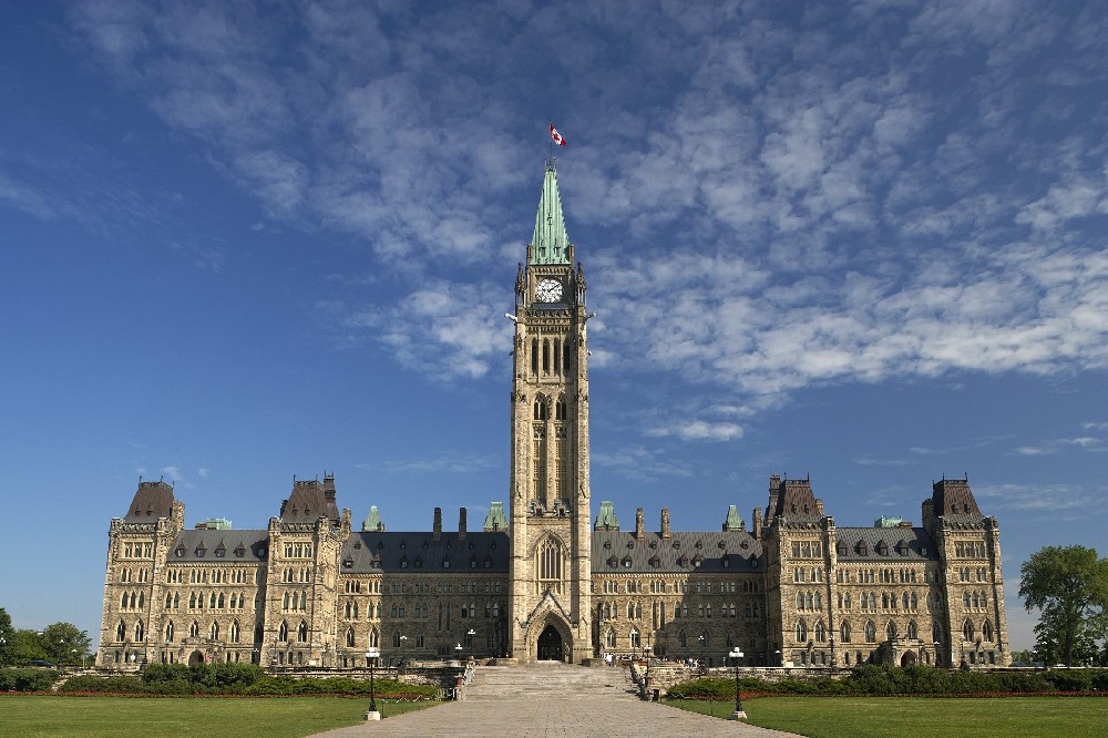 下(xià)周開(kāi)抽! 加拿(ná)大(dà)移民(mín)部全面提高(gāo)